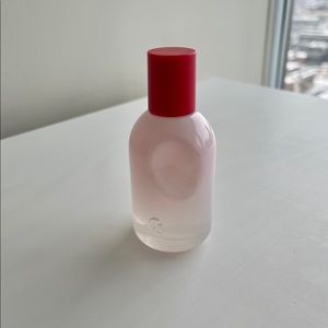 GLOSSIER Fragrance